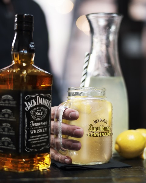LYNCHBURG LEMONADE Il cocktail Jack Daniel’s ideale per la stagione estiva