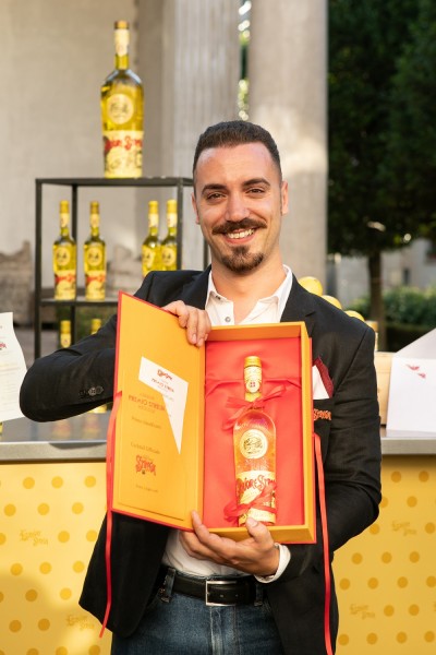 Vince la quarta edizione del Premio Strega Mixology il drink Testa Dura, del barman Ugo Acampora