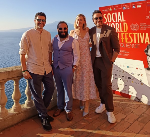 “Siamo imperfetti, ma veri”, il manifesto comico-esistenziale dei The Jackal al SWFF