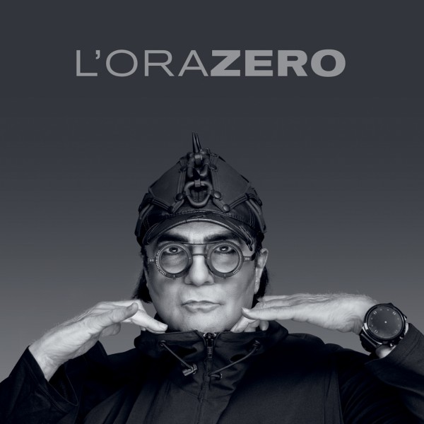 Renato Zero, arriva L’OraZero: 19 nuove canzoni e un tour nel 2026