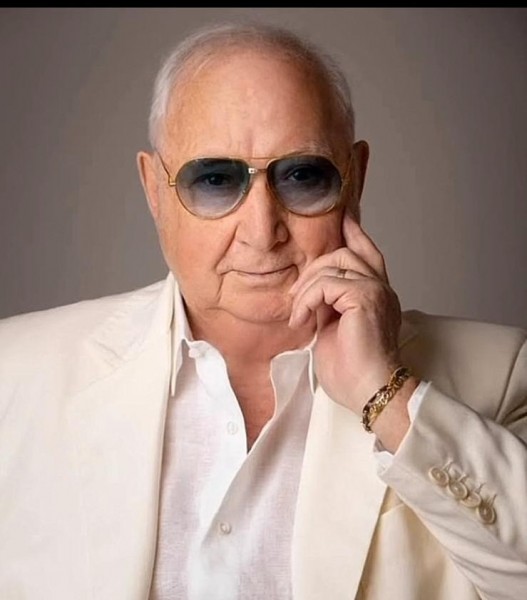 Villaricca celebra Pino Mauro: 70 anni di carriera per il re della sceneggiata napoletana
