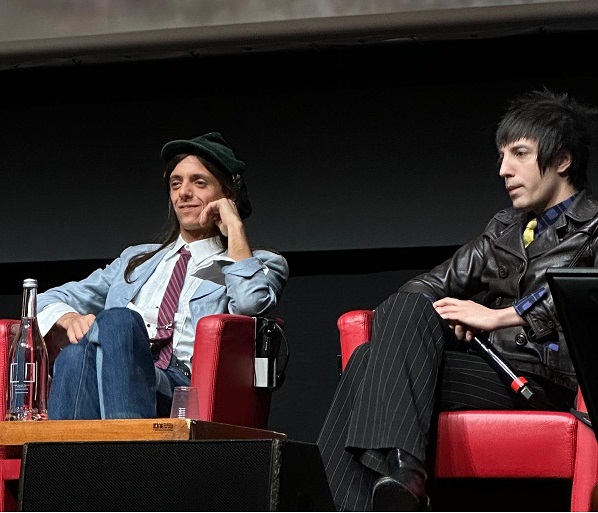 Al cinema “La Chitarra nella Roccia” di Lucio Corsi