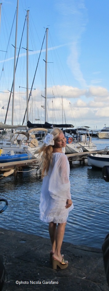 Grecia Colmenares al Borgo Marinari (Napoli)