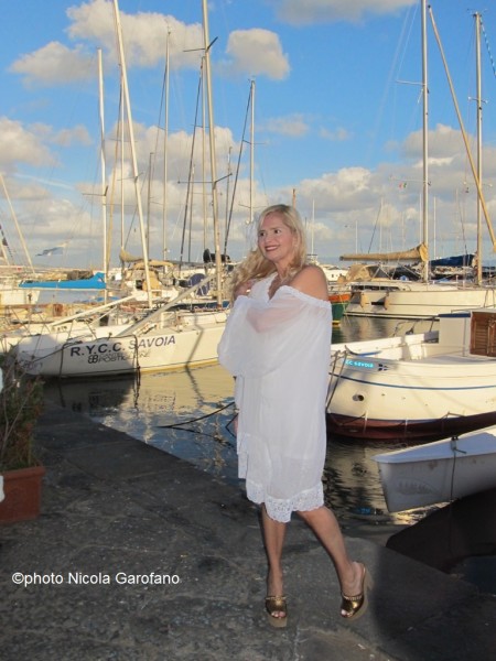 Grecia Colmenares al Borgo Marinari (Napoli)